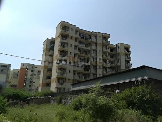 Flat for sale in Hariana