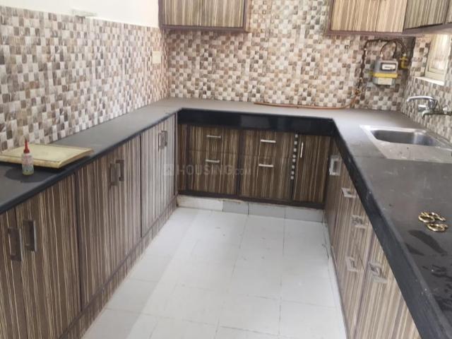 Flat for rent in Deri