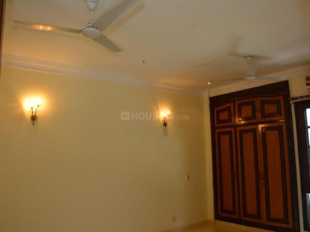 Flat for rent in Deri