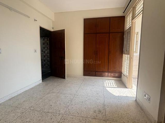 Flat for rent in Deri