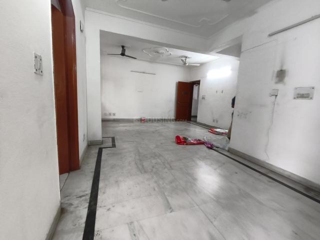 Flat for rent in Deri