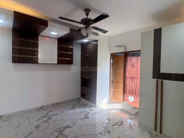 Flat for rent in Deri