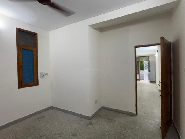 Flat for rent in Deri