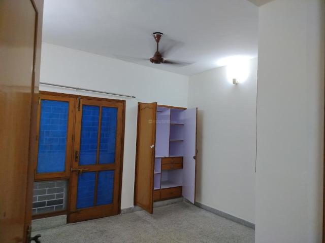 Flat for rent in Deri