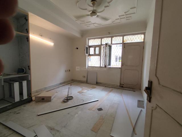 Flat for rent in Deri