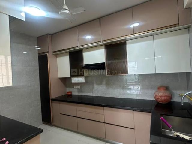 Flat for rent in Deri