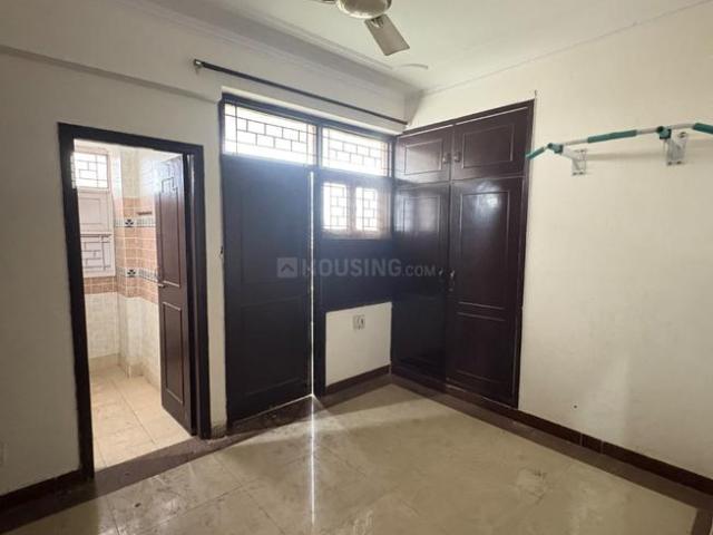 Flat for rent in Deri