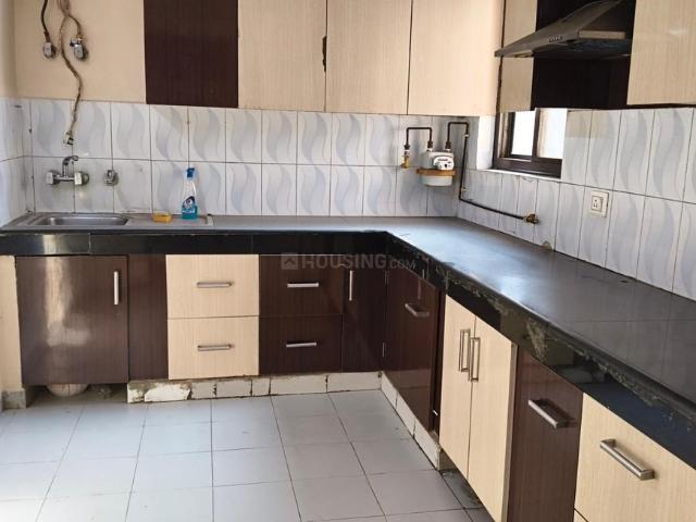 Flat for rent in Deri