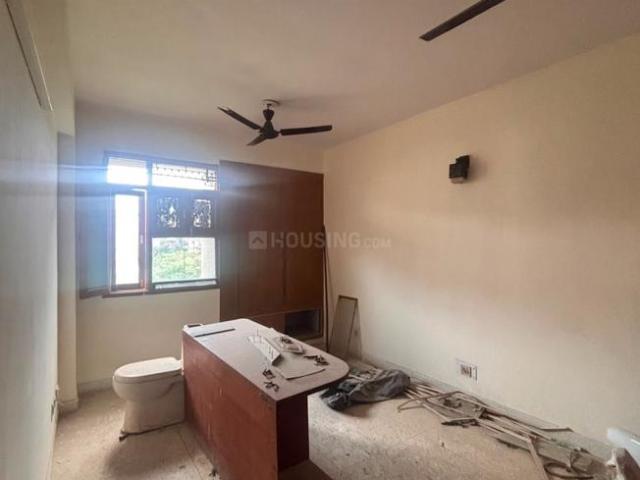 Flat for rent in Deri