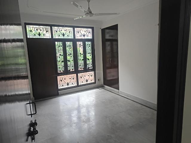Flat for rent in Deri