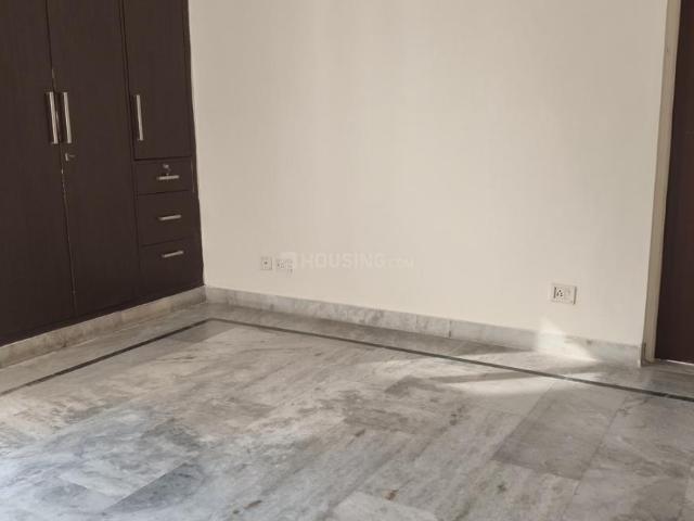 Flat for rent in Deri