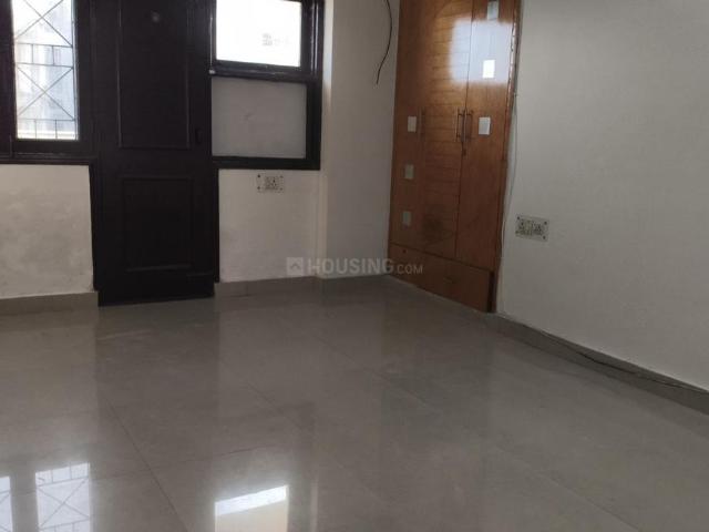 Flat for rent in Deri