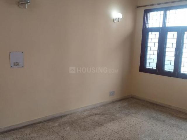 Flat for rent in South West Delhi, Deri