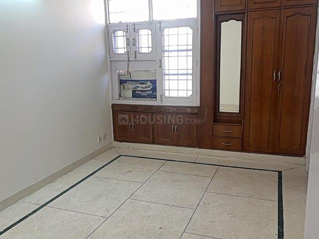 Flat for rent in Deri