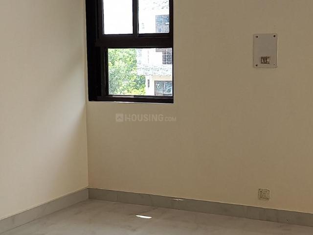 Flat for rent in Deri