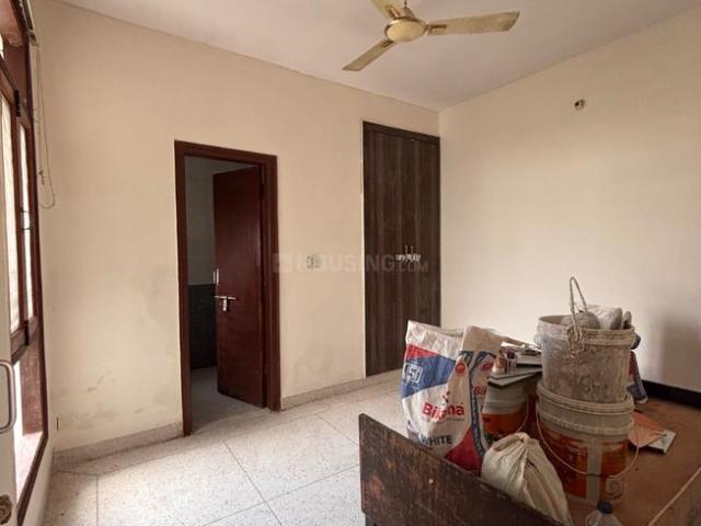 Flat for rent in Deri