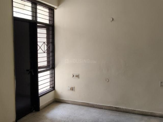 Flat for rent in South West Delhi, Deri