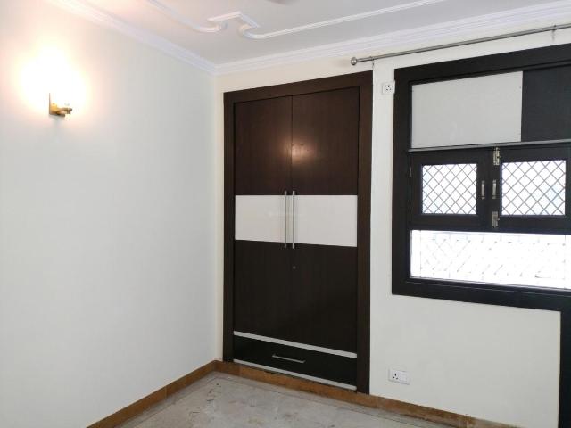 Flat for rent in South West Delhi, Deri