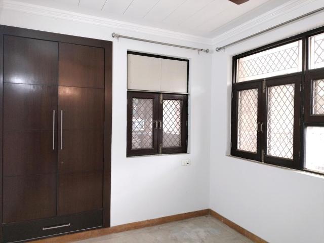 Flat for rent in South West Delhi, Deri