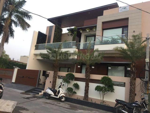 Flat for rent in Sector 37A, Chandigarh