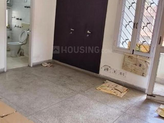Flat for rent in South West Delhi, Deri