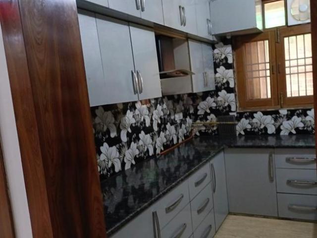 Flat for rent in South West Delhi, Deri