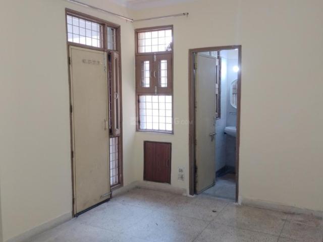 Flat for rent in South West Delhi, Deri