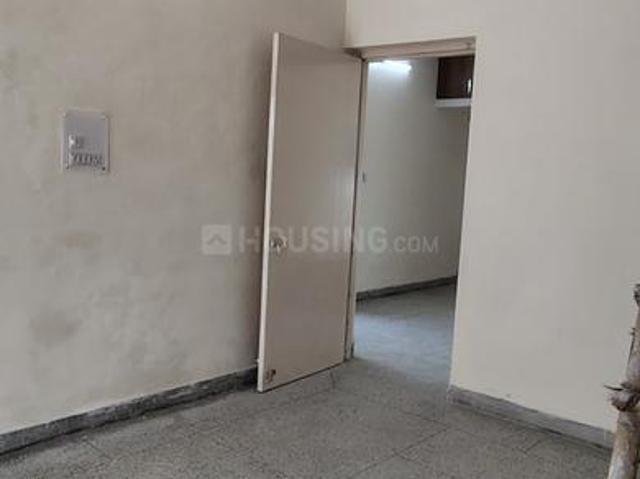 Flat for rent in South West Delhi, Deri