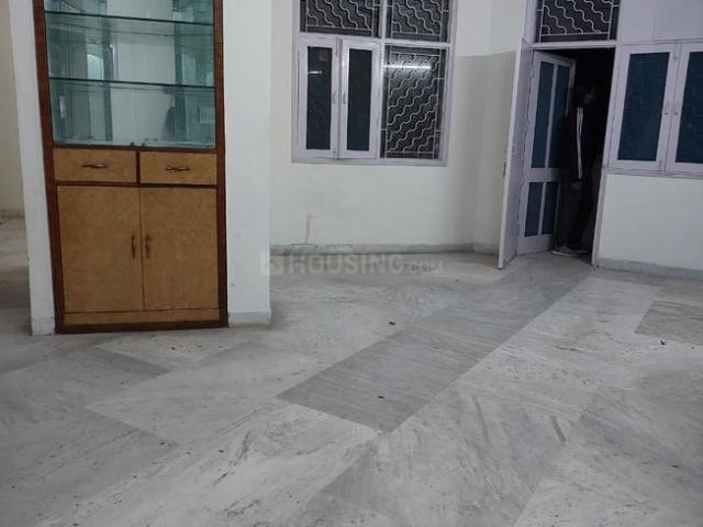 Flat for rent in South West Delhi, Deri