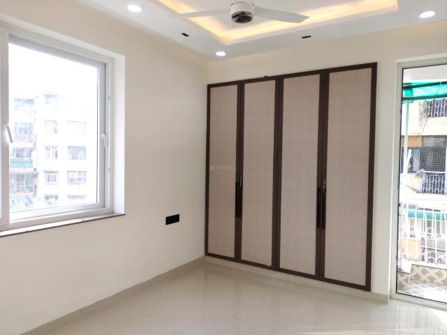 Flat for sale in South West Delhi, Deri