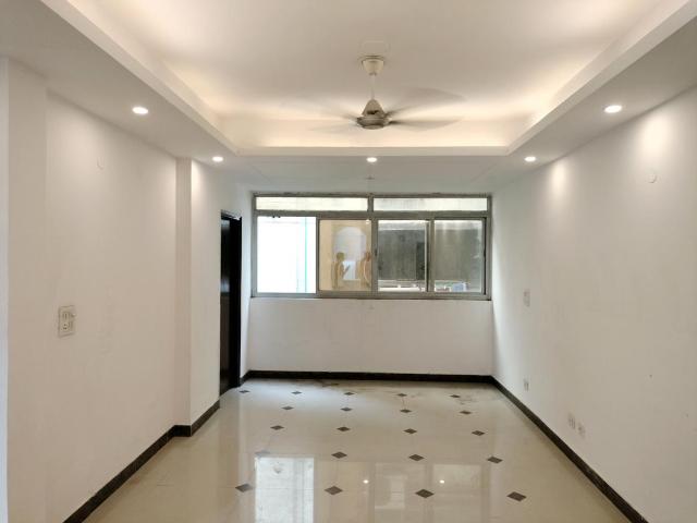 Flat for sale in South West Delhi, Deri