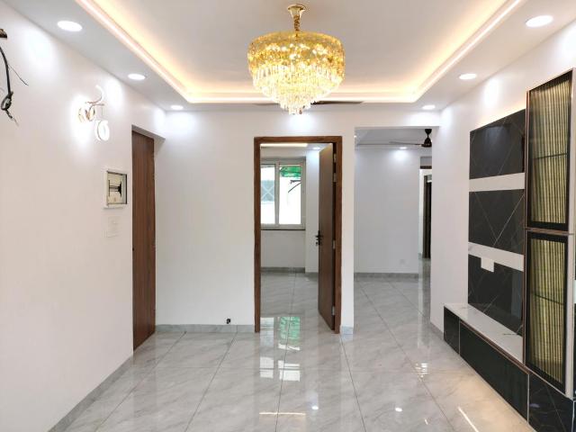 Flat for sale in South West Delhi, Deri