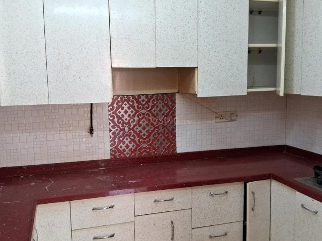 Flat for rent in South West Delhi, Deri