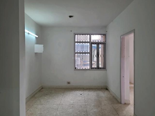 Flat for sale in South West Delhi, Deri