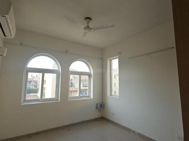Flat for rent in Hariana