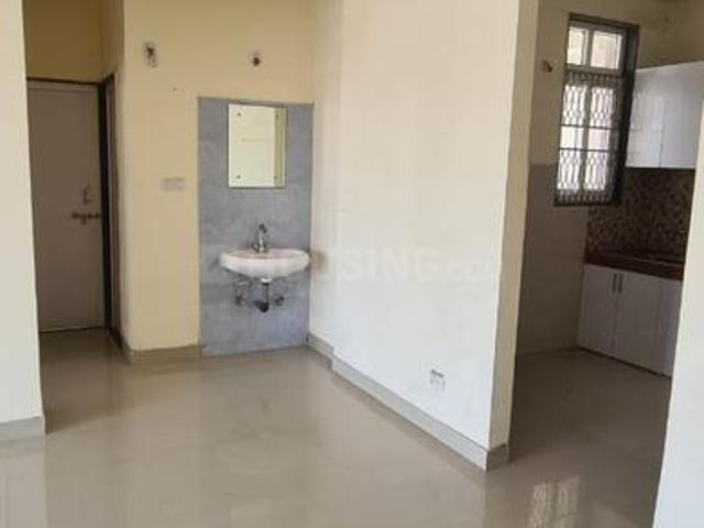 Flat for rent in South West Delhi, Deri