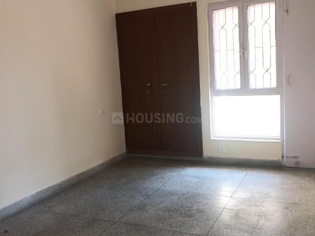 Flat for rent in South West Delhi, Deri