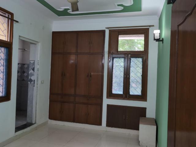 Flat for rent in South West Delhi, Deri
