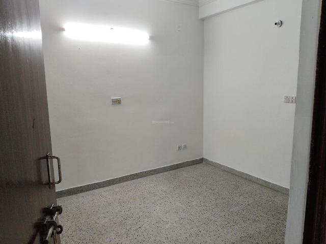 Flat for rent in South West Delhi, Deri