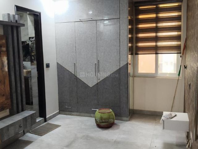 Flat for rent in South West Delhi, Deri