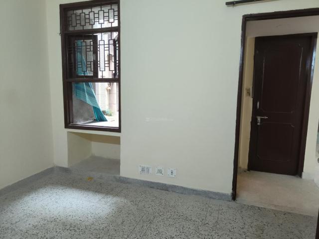 Flat for rent in South West Delhi, Deri