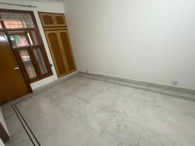 Flat for rent in South West Delhi, Deri