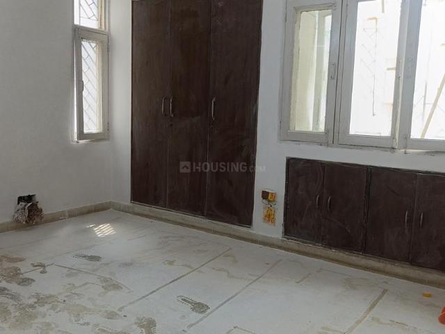 Flat for rent in South West Delhi, Deri