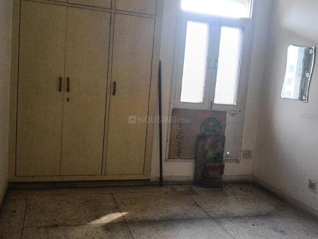 Flat for rent in South West Delhi, Deri