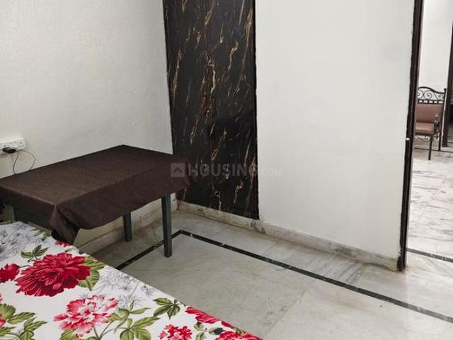 Flat for rent in South West Delhi, Deri