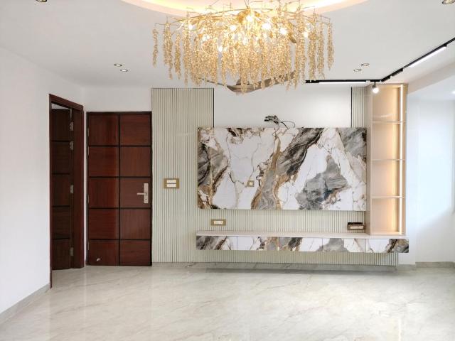 Flat for sale in South West Delhi, Deri