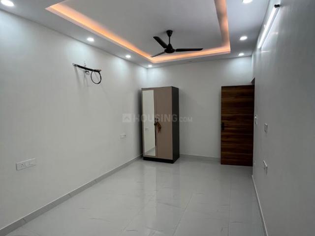 Flat for sale in South West Delhi, Deri
