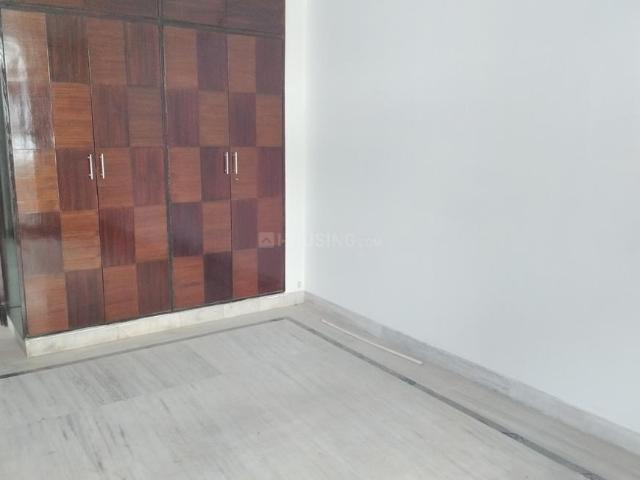 Flat for sale in South West Delhi, Deri
