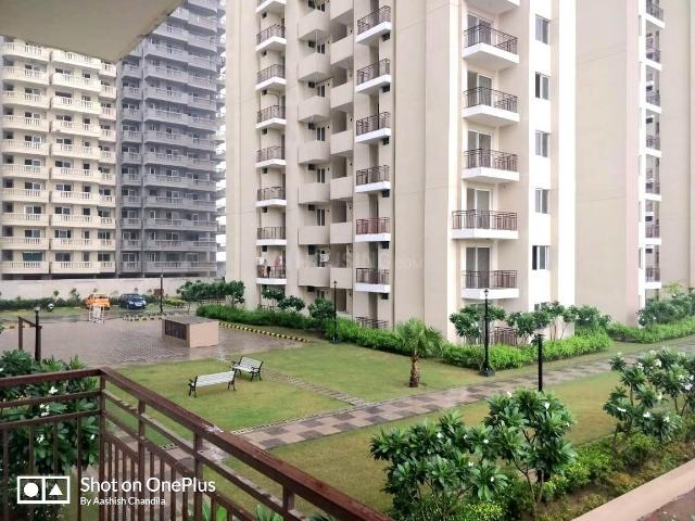 Flat for sale in Hariana