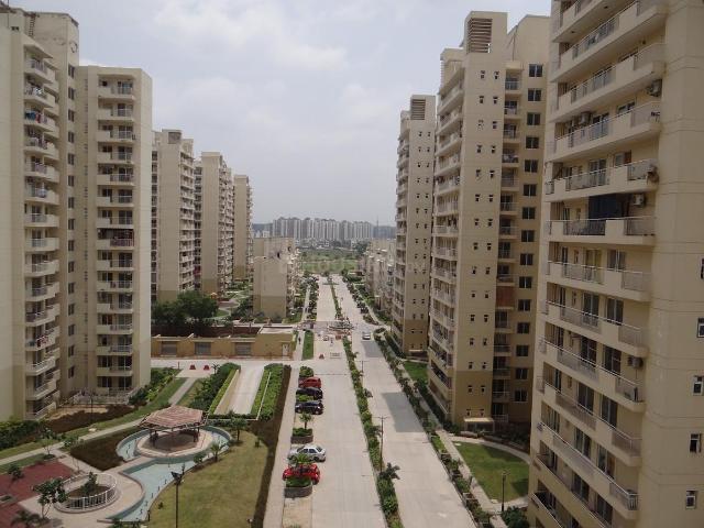Flat for sale in CHD Avenue 71, Gurugram